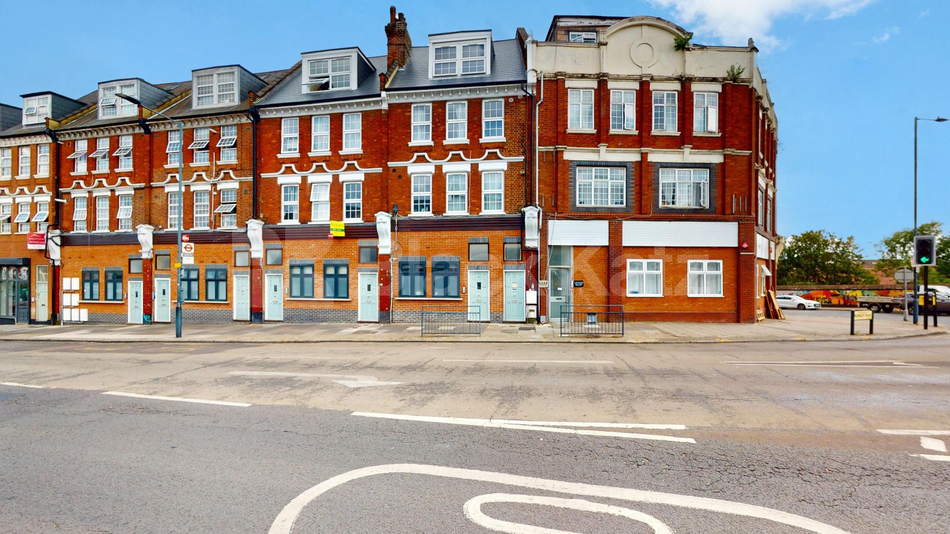 			Studio Apartment, 1 bath, 1 reception Apartment			 Burnley Road, Dollis Hill (Inclusive of Gas + Water)